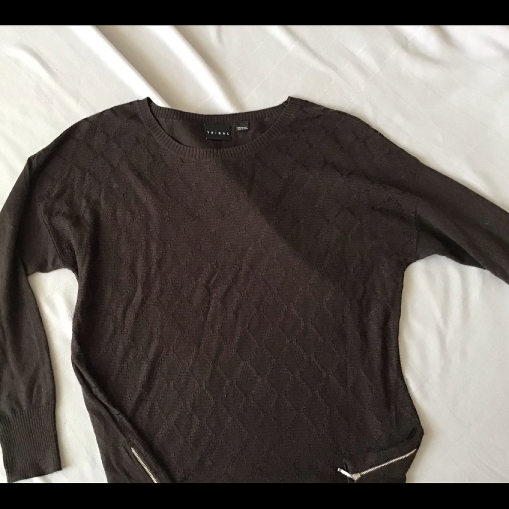 Tribal sweater L